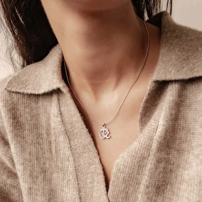 Chakras Om Pendant Necklace for Unity Sterling Silver Hey Happiness Necklaces Chakras Om Pendant Necklace for Unity Sterling Silver Hey Happiness Necklaces