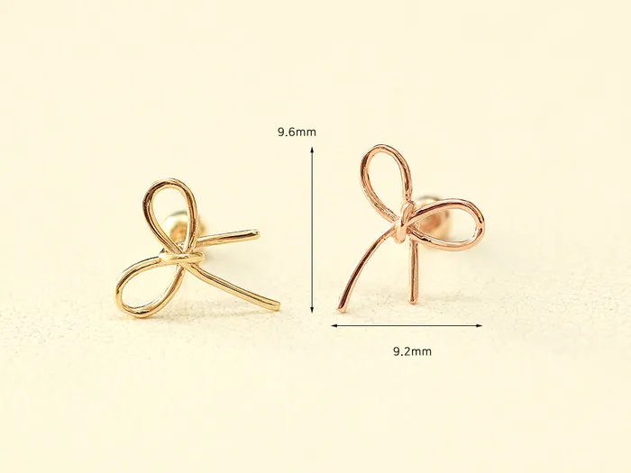 MinimalBijoux Earrings 14K Gold Ribbon Cartilage Earring 20G18G